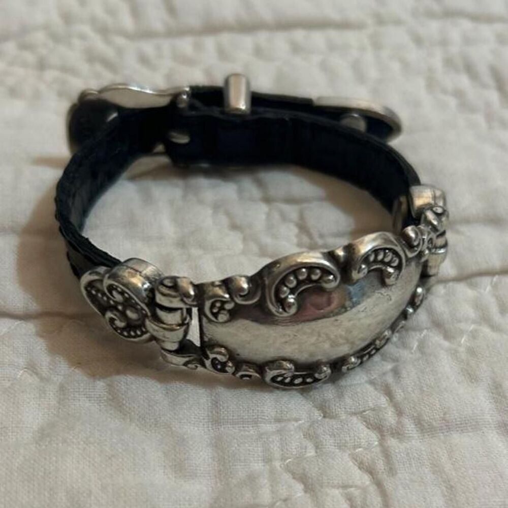 American-vintage Women's Black and Silver Jewellery